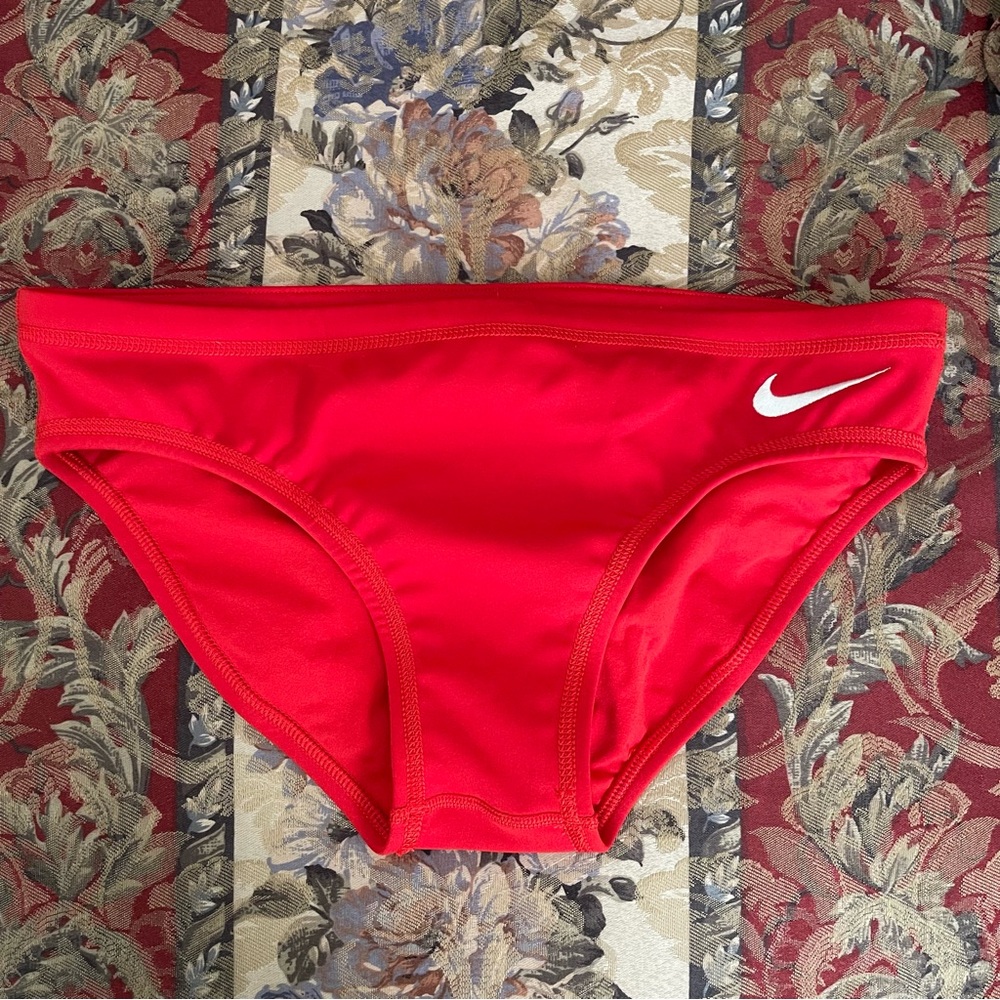 Nike Hydrastrong Water Polo Brief Swimsuit - University Red.  Mens: Medium.